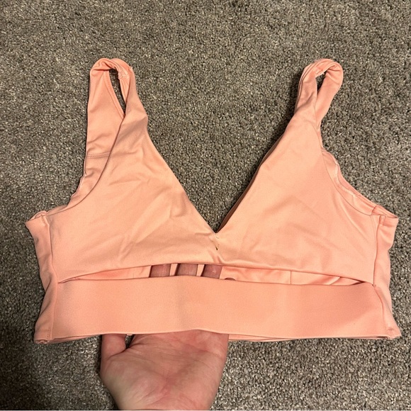 Victoria’s Secret soft bralette size medium NWOT - Picture 2 of 3